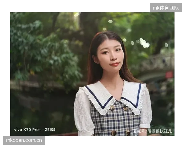 光线自适应采集系统升级 克服复杂光照拍摄难题